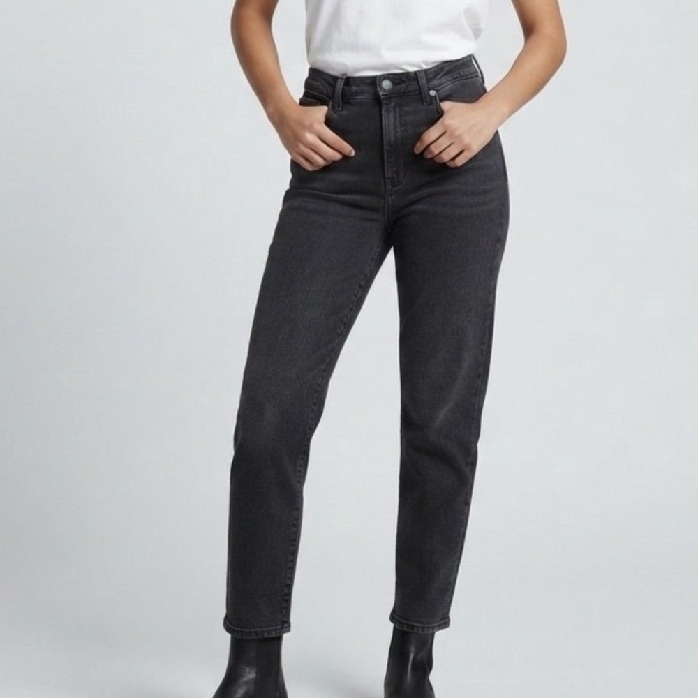 American Eagle Mom Jean High Waisted Washed Black Denim Size 4 Short Womens